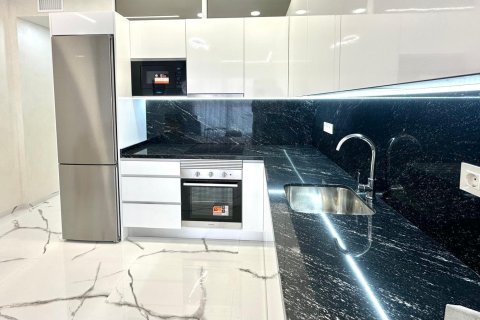 Apartament w Torrevieja, Alicante, Hiszpania 2 sypialnie, 100 mkw. nr 155676 – zdjęcie 13