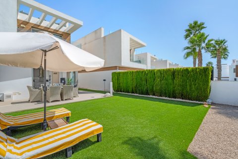 Villa in vendita a Villamartin, Alicante, Spagna 3 camere da letto, 116 mq. N° 196192 - foto 3
