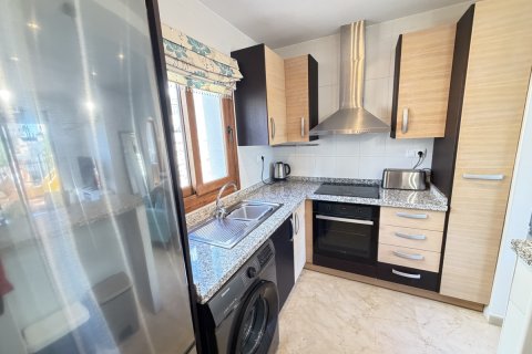 Apartment for sale in Alicante, Spain 2 bedrooms, 78 sq.m. No. 196193 - photo 8