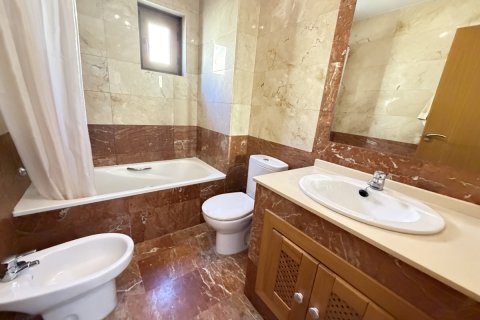 Apartment for sale in Alicante, Spain 2 bedrooms, 78 sq.m. No. 196193 - photo 13