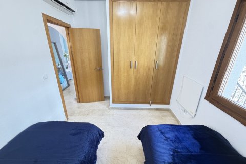 Apartment for sale in Alicante, Spain 2 bedrooms, 78 sq.m. No. 196193 - photo 12
