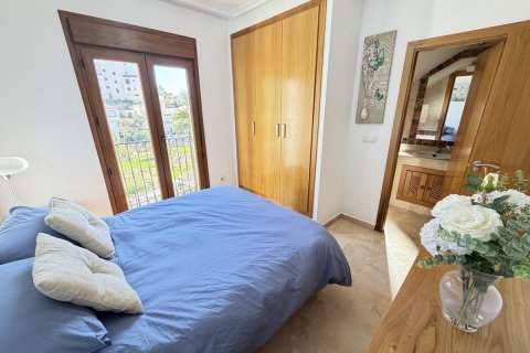 Apartment for sale in Alicante, Spain 2 bedrooms, 78 sq.m. No. 196193 - photo 16