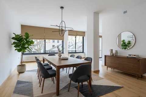 Apartment for sale in Barcelona, Spain 4 bedrooms, 125 sq.m. No. 164619 - photo 12