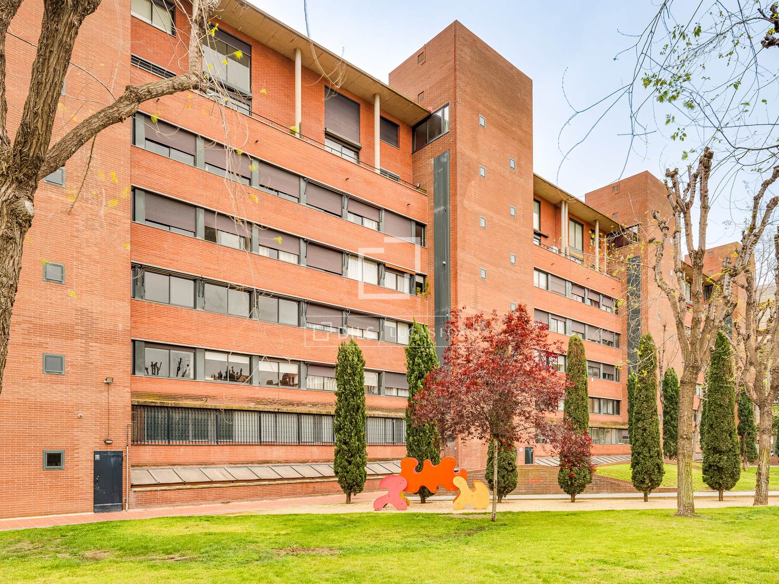 Apartment in Barcelona, Spain 4 bedrooms, 125 sq.m. No. 164619