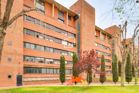 Продажа квартиры в Барселона, Испания 4 спальни, 125м2 №164619 - фото 16