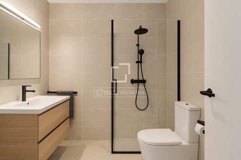 Продажа квартиры в Барселона, Испания 4 спальни, 125м2 №164619 - фото 6