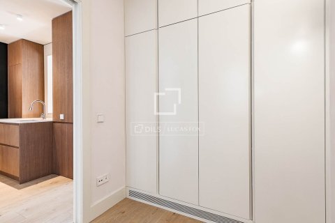 Apartment à vendre à Barcelona, Espagne, 2 chambres, 70 m2 No. 164614 - photo 25