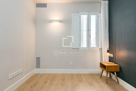 Apartment à vendre à Barcelona, Espagne, 2 chambres, 70 m2 No. 164614 - photo 18