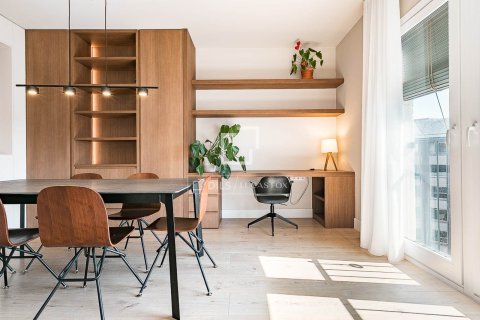 Apartment à vendre à Barcelona, Espagne, 2 chambres, 70 m2 No. 164614 - photo 4