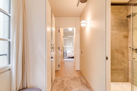 Apartment à vendre à Barcelona, Espagne, 2 chambres, 113 m2 No. 164618 - photo 16