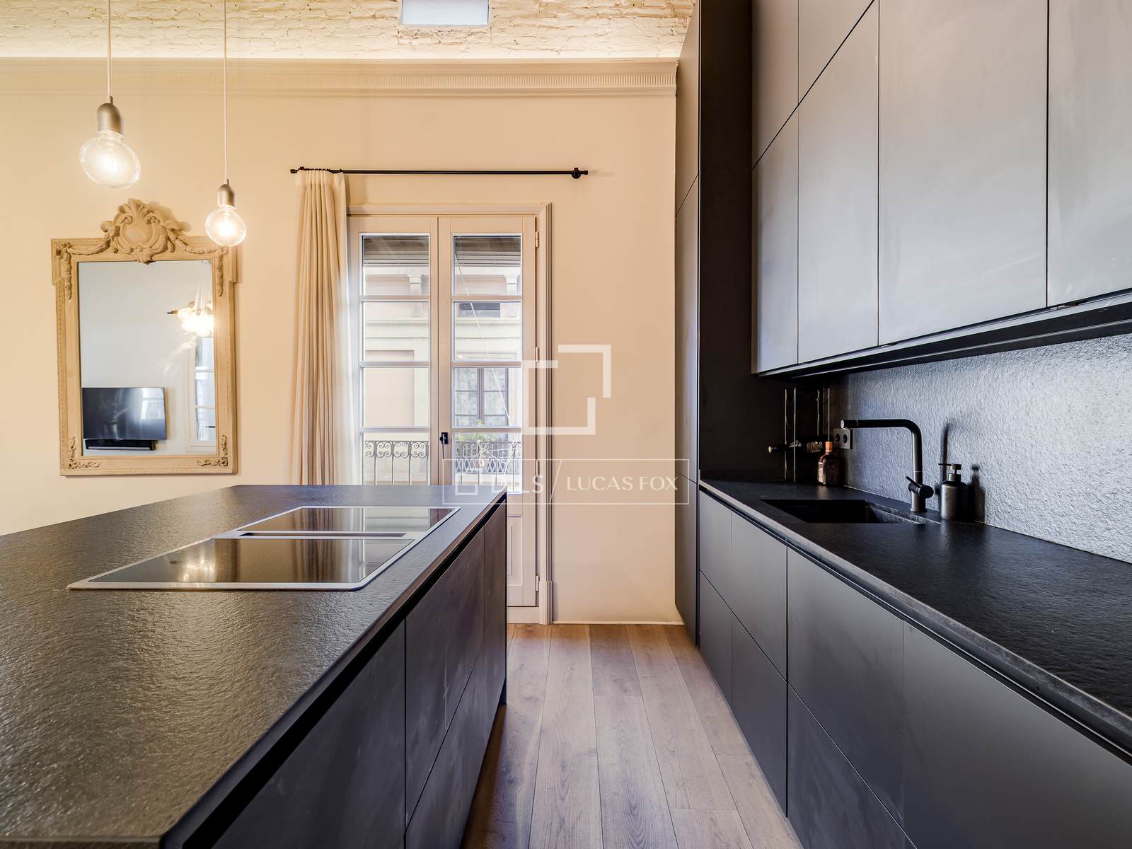 Apartment à Barcelona, Espagne 2 chambres, 113 m2 No. 164618