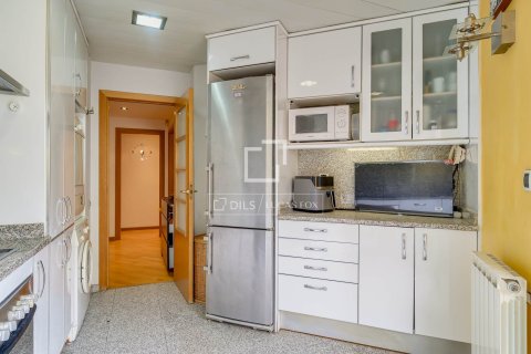 Lägenhet till salu i Barcelona, Spanien 4 sovrum, 122 kvm. Nr. 164617 - foto 6