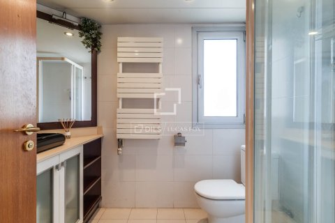 Lägenhet till salu i Barcelona, Spanien 4 sovrum, 122 kvm. Nr. 164617 - foto 18