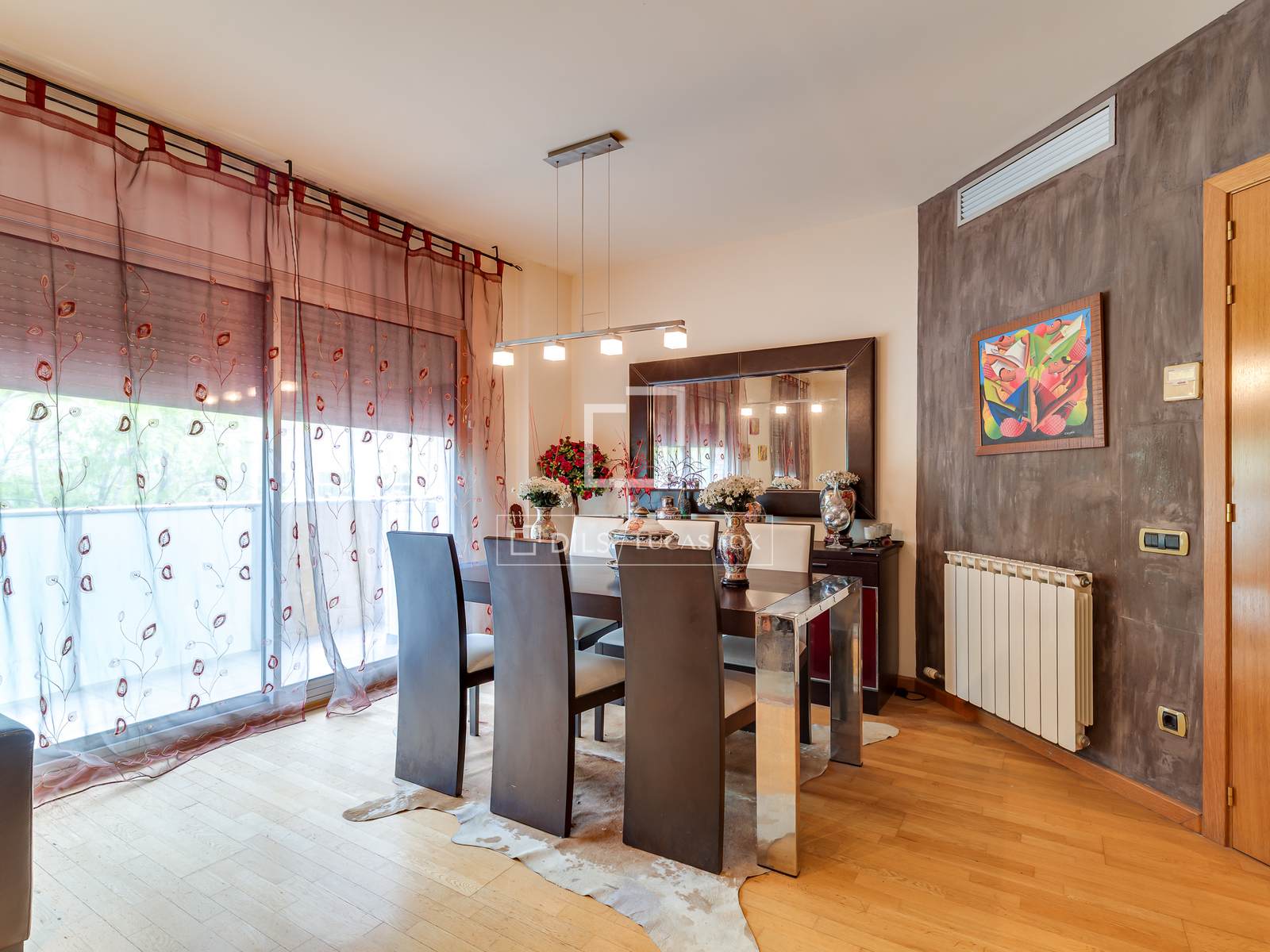 Apartment in Barcelona, Spain 4 bedrooms, 122 sq.m. No. 164617