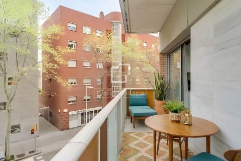 Lägenhet till salu i Barcelona, Spanien 4 sovrum, 122 kvm. Nr. 164617 - foto 9