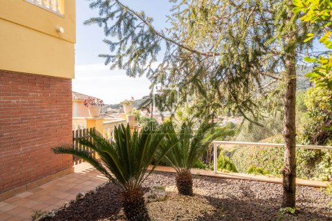 Villa for sale in Vilassar de Dalt, Barcelona, Spain 4 bedrooms, 231 sq.m. No. 164615 - photo 23