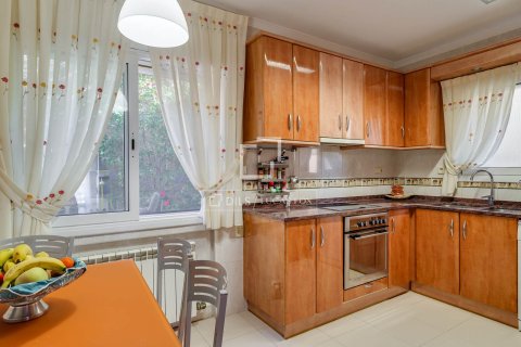 Villa for sale in Vilassar de Dalt, Barcelona, Spain 4 bedrooms, 231 sq.m. No. 164615 - photo 15