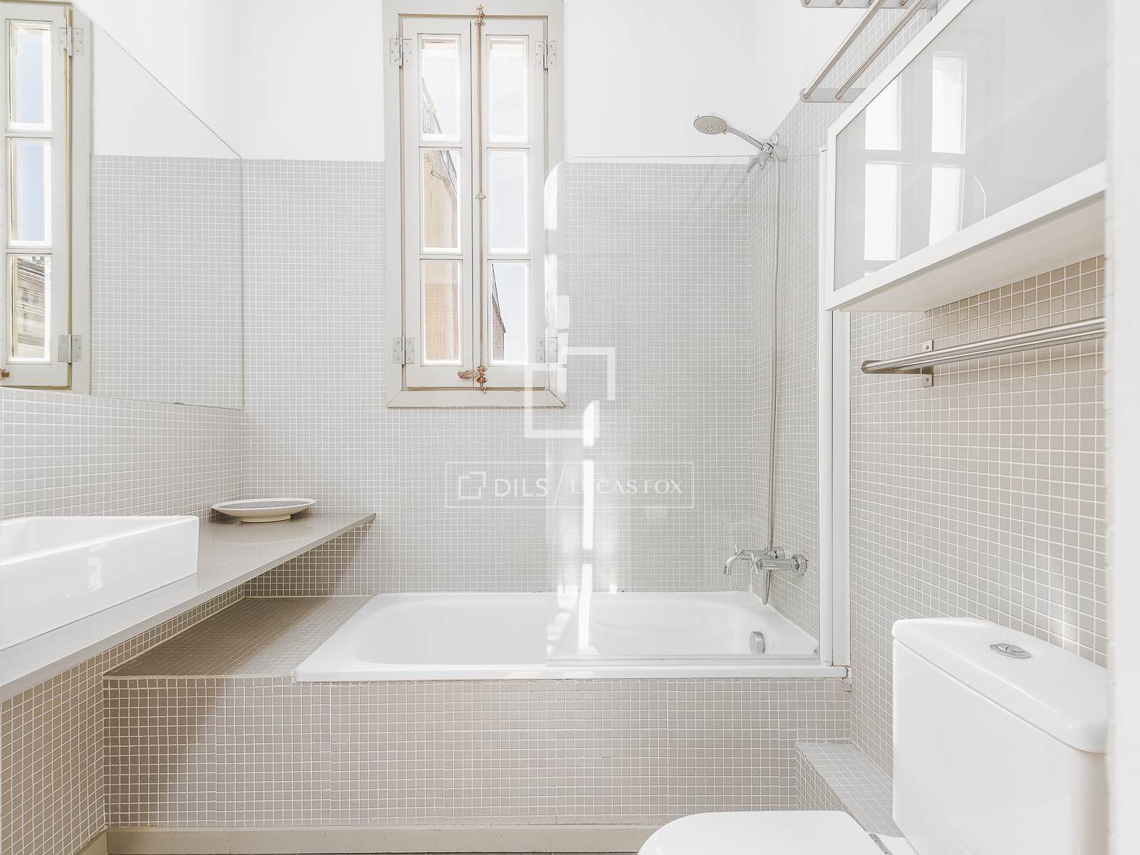 Apartment in Barcelona, Spain 2 bedrooms, 68 sq.m. No. 164613