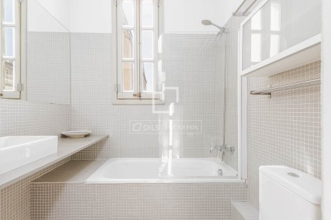 Apartment à vendre à Barcelona, Espagne, 2 chambres, 68 m2 No. 164613 - photo 18