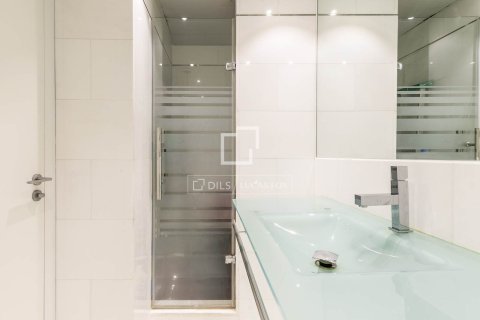 Penthouse for sale in Barcelona, Spain 2 bedrooms, 184 sq.m. No. 164616 - photo 16