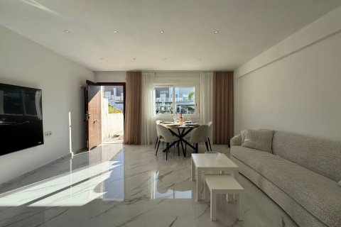 Townhouse for sale in Torrevieja, Alicante, Spain 2 bedrooms, 94 sq.m. No. 189913 - photo 12