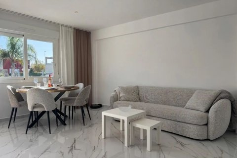 Townhouse for sale in Torrevieja, Alicante, Spain 2 bedrooms, 94 sq.m. No. 189913 - photo 18