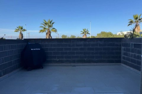 Townhouse for sale in Torrevieja, Alicante, Spain 2 bedrooms, 94 sq.m. No. 189913 - photo 28
