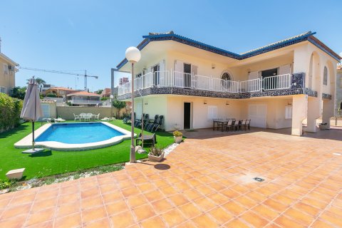Villa à vendre à La Zenia, Alicante, Espagne, 5 chambres, 293 m2 No. 189915 - photo 3