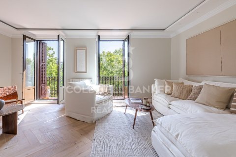 Apartamento en Madrid, España 3 dormitorios, 153 m2 No. 157200