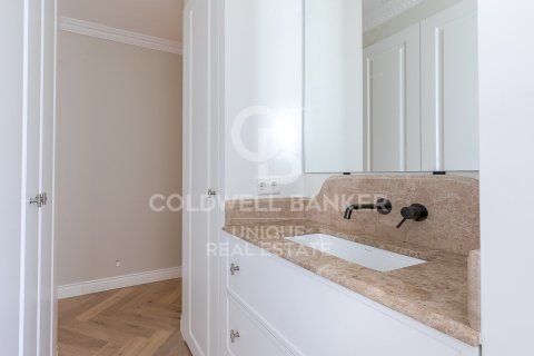 Apartamento en venta en Madrid, España 3 dormitorios, 153 m2 No. 157200 - foto 20