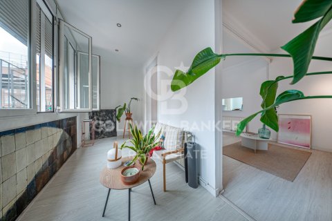 Apartamento en venta en Barcelona, España 3 dormitorios, 106 m2 No. 157197 - foto 3