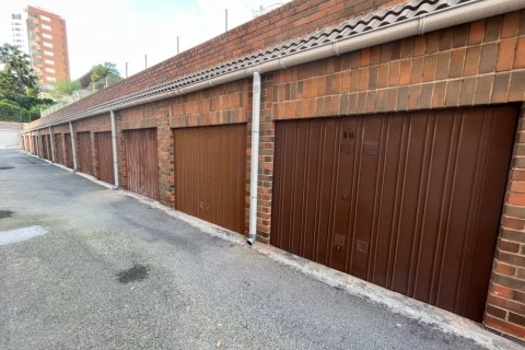 Apartment for sale in Benidorm, Alicante, Spain 2 bedrooms, 110 sq.m. No. 165156 - photo 25