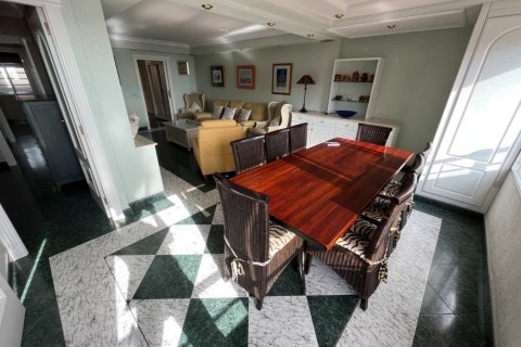 Apartment for sale in Benidorm, Alicante, Spain 2 bedrooms, 110 sq.m. No. 165156 - photo 6