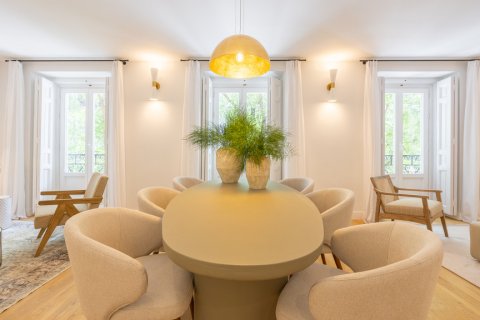 Продажа квартиры Мадрид, Испания 3 спальни, 148м2 №106938 - фото 9