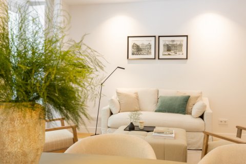 Продажа квартиры Мадрид, Испания 3 спальни, 148м2 №106938 - фото 13