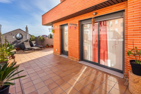 Duplex for sale Madrid, Spain 3 bedrooms, 181 sq.m. No. 106937 - photo 5