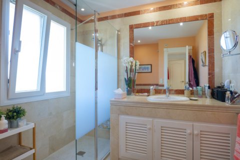 Dzīvoklis pārdošanā Marbella, Malaga, Spānijā 2 istabas, 138 m2 Nr. 106935 - attēls 18