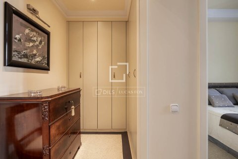 Huoneisto vuokrattavana Barcelona, Espanja, 3 makuuhuonetta, 213 m2 No. 196242 - kuva 26