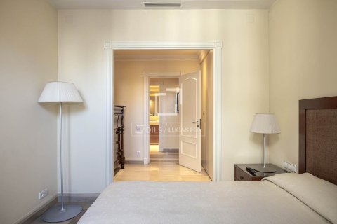 Huoneisto vuokrattavana Barcelona, Espanja, 3 makuuhuonetta, 213 m2 No. 196242 - kuva 20