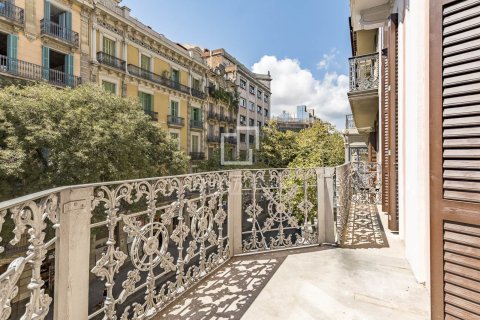 Dzīvoklis pārdošanā Barcelona, Spānijā 3 istabas, 193 m2 Nr. 196236 - attēls 3