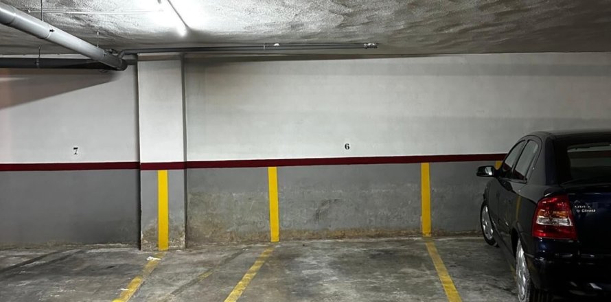 Pysäköinti Valencia, Espanja 24 m2 No. 147405