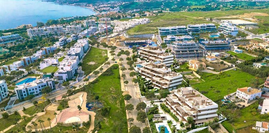 Appartamento a Estepona, Malaga, Spagna 3 camere da letto, 147 mq. N° 147401