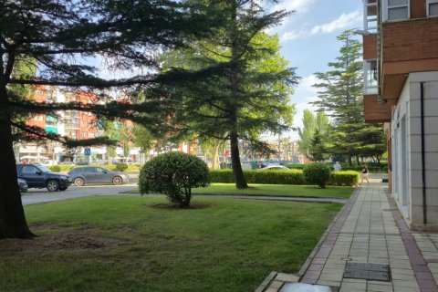 Liikekiinteistö myytävänä Aranda de Duero, Burgos, Espanja , 229 m2 No. 193510 - kuva 3