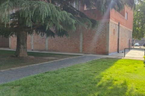 Liikekiinteistö myytävänä Aranda de Duero, Burgos, Espanja , 229 m2 No. 193510 - kuva 6