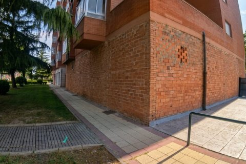 Liikekiinteistö myytävänä Aranda de Duero, Burgos, Espanja , 229 m2 No. 193510 - kuva 2