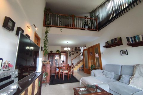 Apartamento en venta en Palamós, Gerona, España 3 dormitorios, No. 140935 - foto 3
