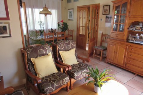 House for sale in Coma-Ruga, Tarragona, Spain 4 bedrooms, 261 sq.m. No. 140933 - photo 9