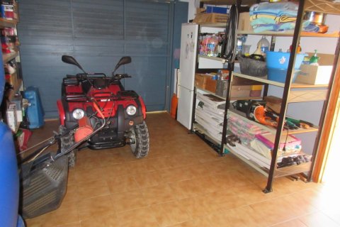 House for sale in Coma-Ruga, Tarragona, Spain 4 bedrooms, 261 sq.m. No. 140933 - photo 20