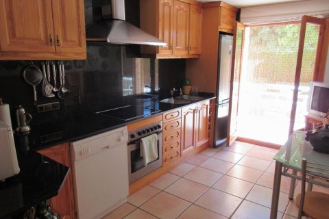 House for sale in Coma-Ruga, Tarragona, Spain 4 bedrooms, 261 sq.m. No. 140933 - photo 10