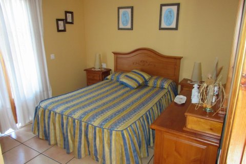 House for sale in Coma-Ruga, Tarragona, Spain 4 bedrooms, 261 sq.m. No. 140933 - photo 17